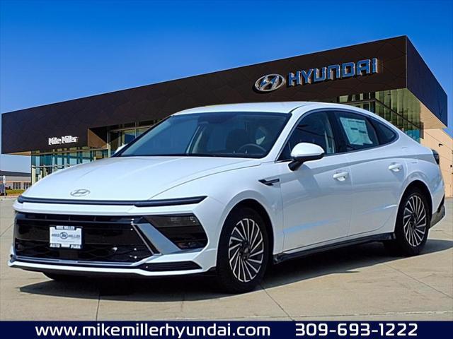 2025 Hyundai SONATA Hybrid Vehicle Photo in Peoria, IL 61615