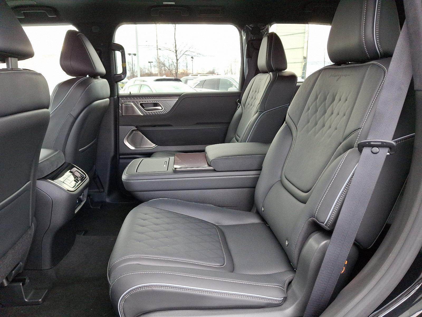 2025 INFINITI QX80 Vehicle Photo in Mechanicsburg, PA 17050