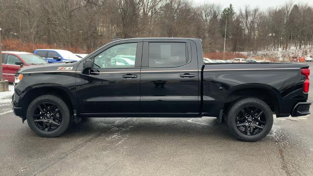 2022 Chevrolet Silverado 1500 Vehicle Photo in MOON TOWNSHIP, PA 15108-2571