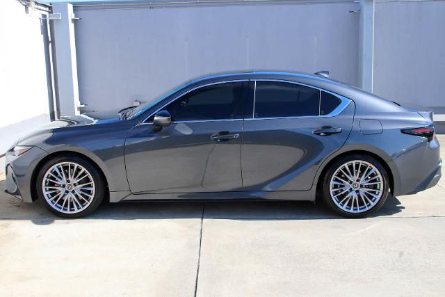 2024 Lexus IS 300 Vehicle Photo in SUGAR LAND, TX 77478