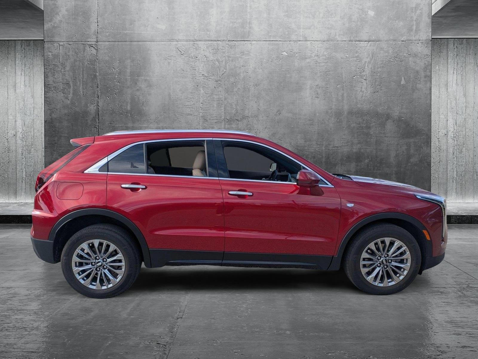 2024 Cadillac XT4 Vehicle Photo in Sarasota, FL 34231