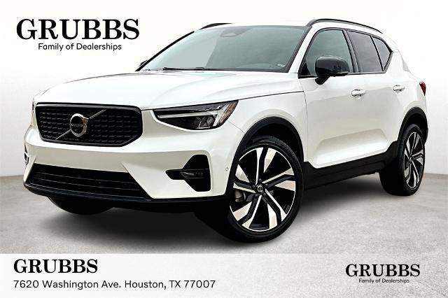 2023 Volvo XC40 Vehicle Photo in Houston, TX 77007