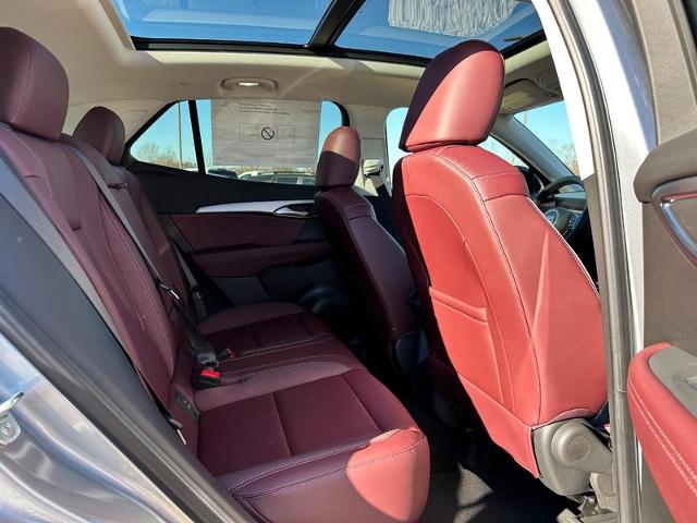 2025 Buick Envision Vehicle Photo in COLUMBIA, MO 65203-3903