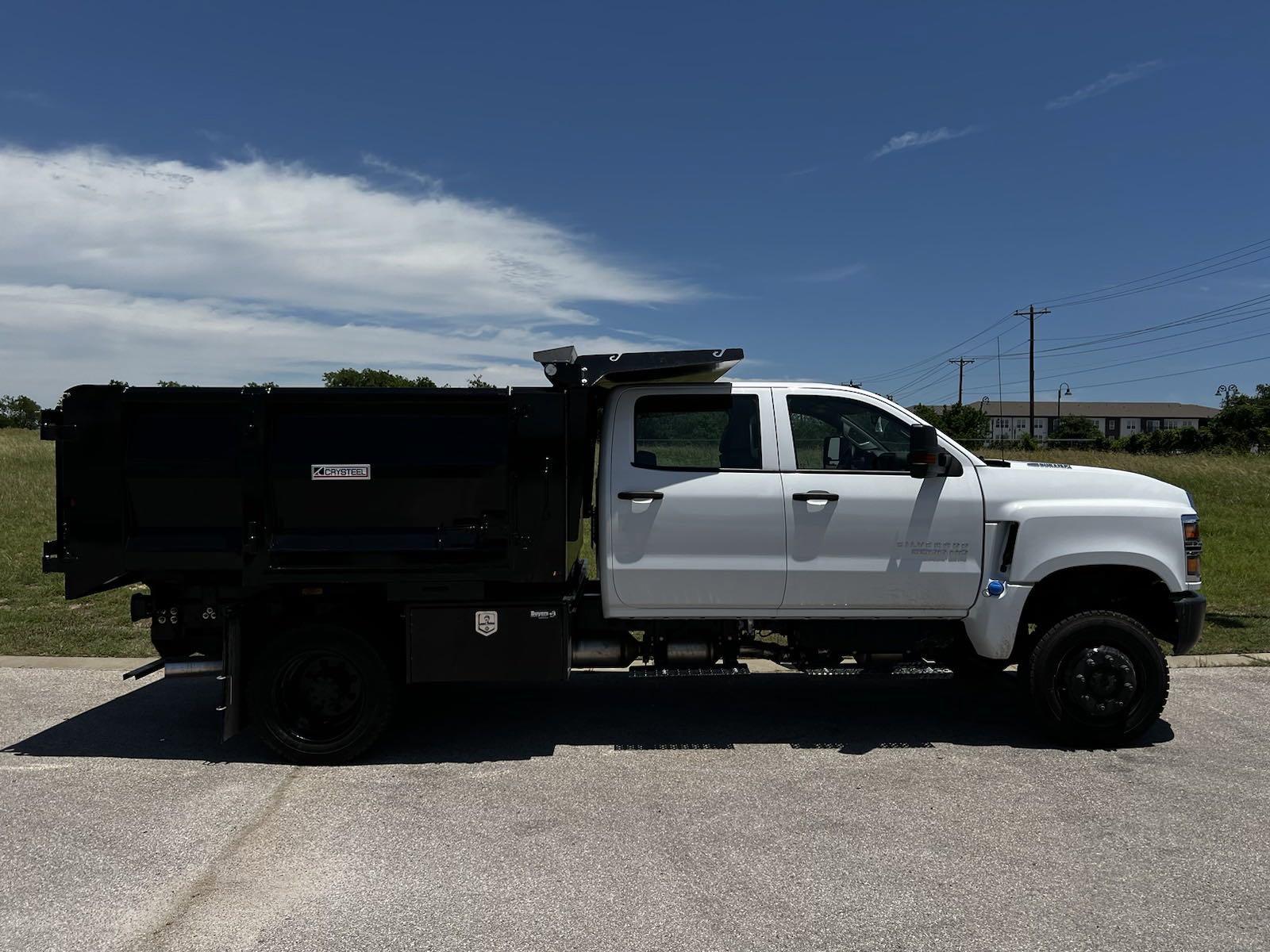 2024 Chevrolet Silverado 5500 HD Vehicle Photo in GEORGETOWN, TX 78626-7508