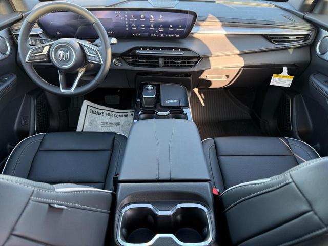 2025 Buick Enclave Vehicle Photo in COLUMBIA, MO 65203-3903