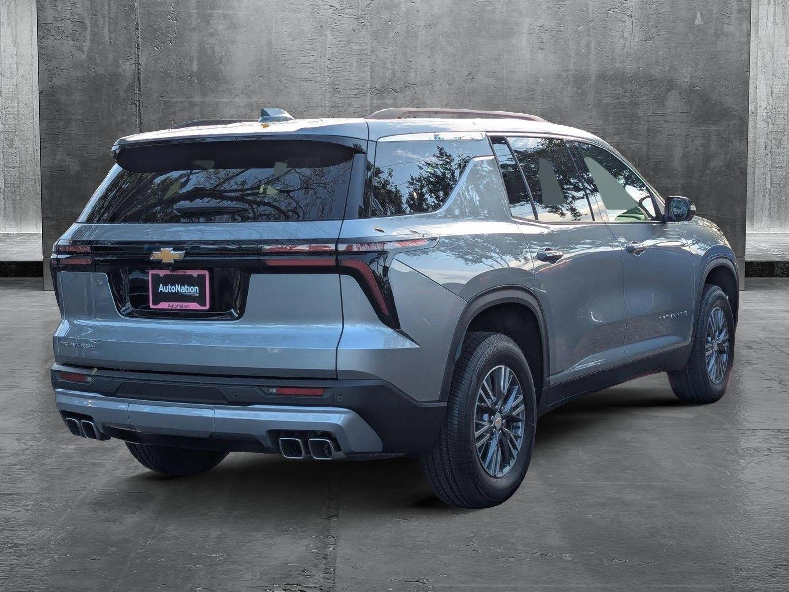 2025 Chevrolet Traverse Vehicle Photo in GREENACRES, FL 33463-3207