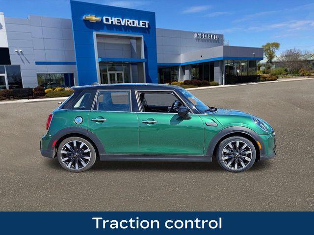 2024 MINI Hardtop 4 Door Vehicle Photo in DANBURY, CT 06810-5034