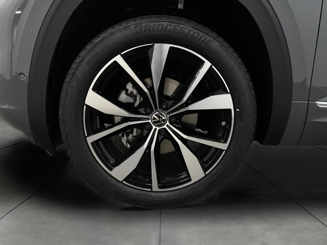 2025 Volkswagen Atlas Vehicle Photo in Appleton, WI 54913