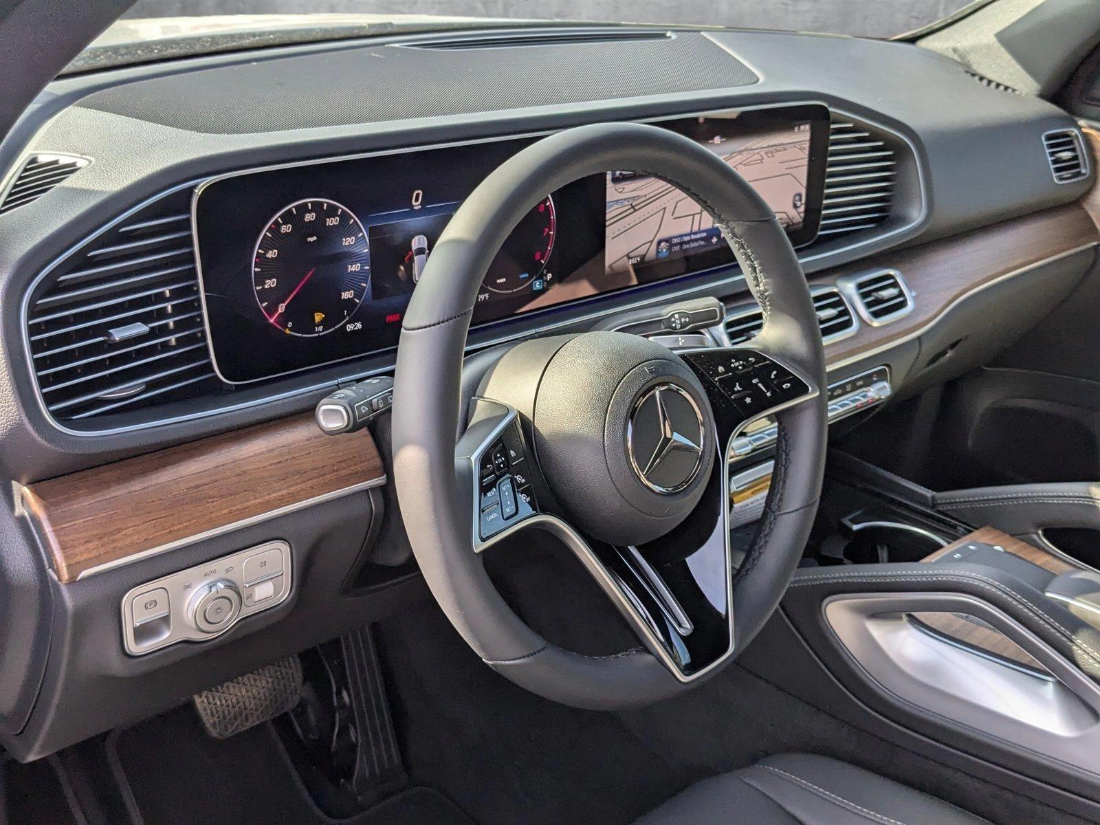 2025 Mercedes-Benz GLE Vehicle Photo in Miami, FL 33169