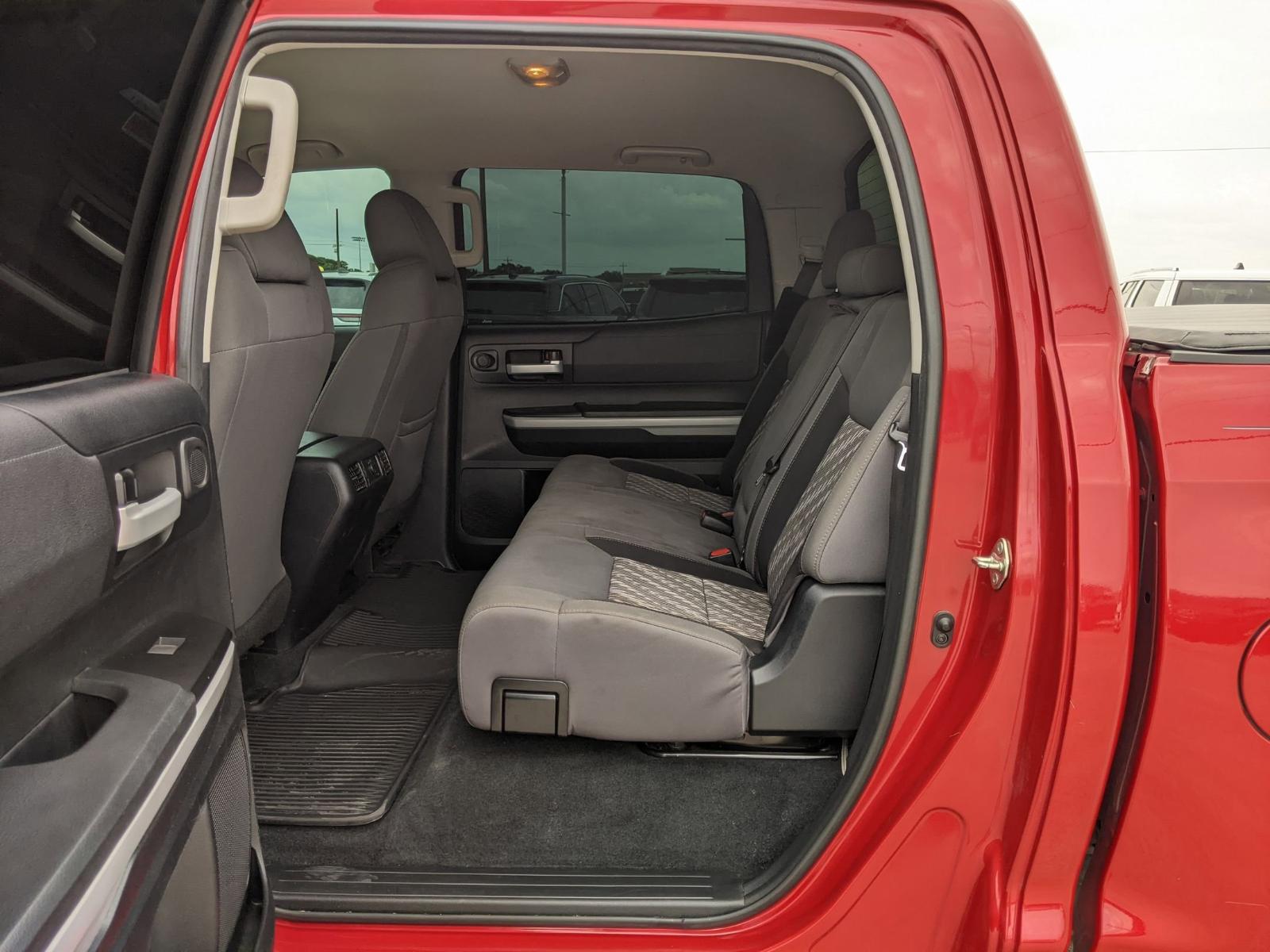 2019 Toyota Tundra 4WD Vehicle Photo in Seguin, TX 78155