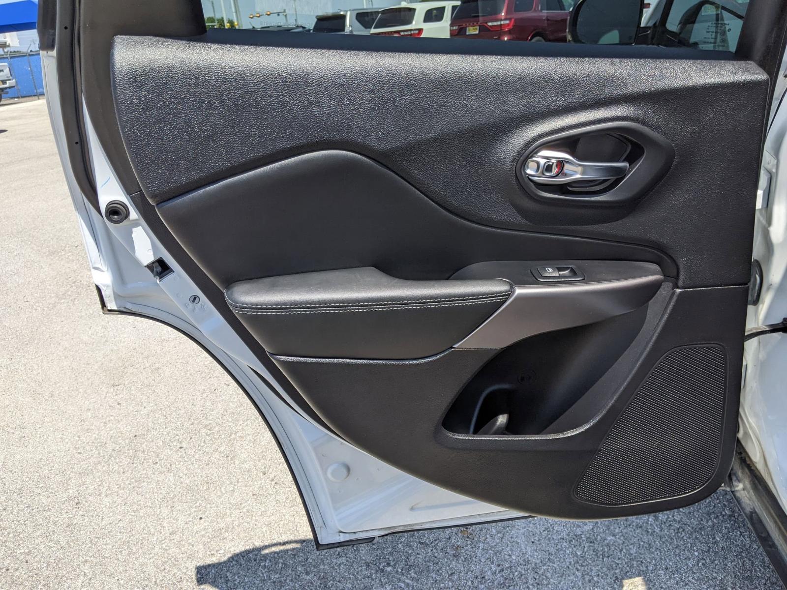 2022 Jeep Cherokee Vehicle Photo in Seguin, TX 78155