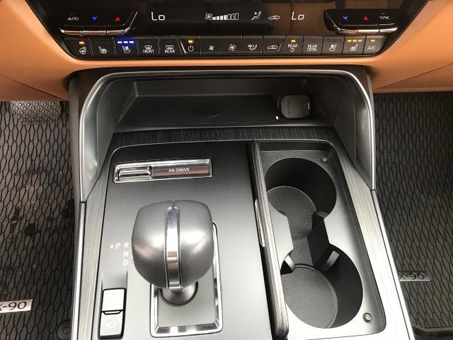 2024 Mazda CX-90 Vehicle Photo in GREEN BAY, WI 54303-3330