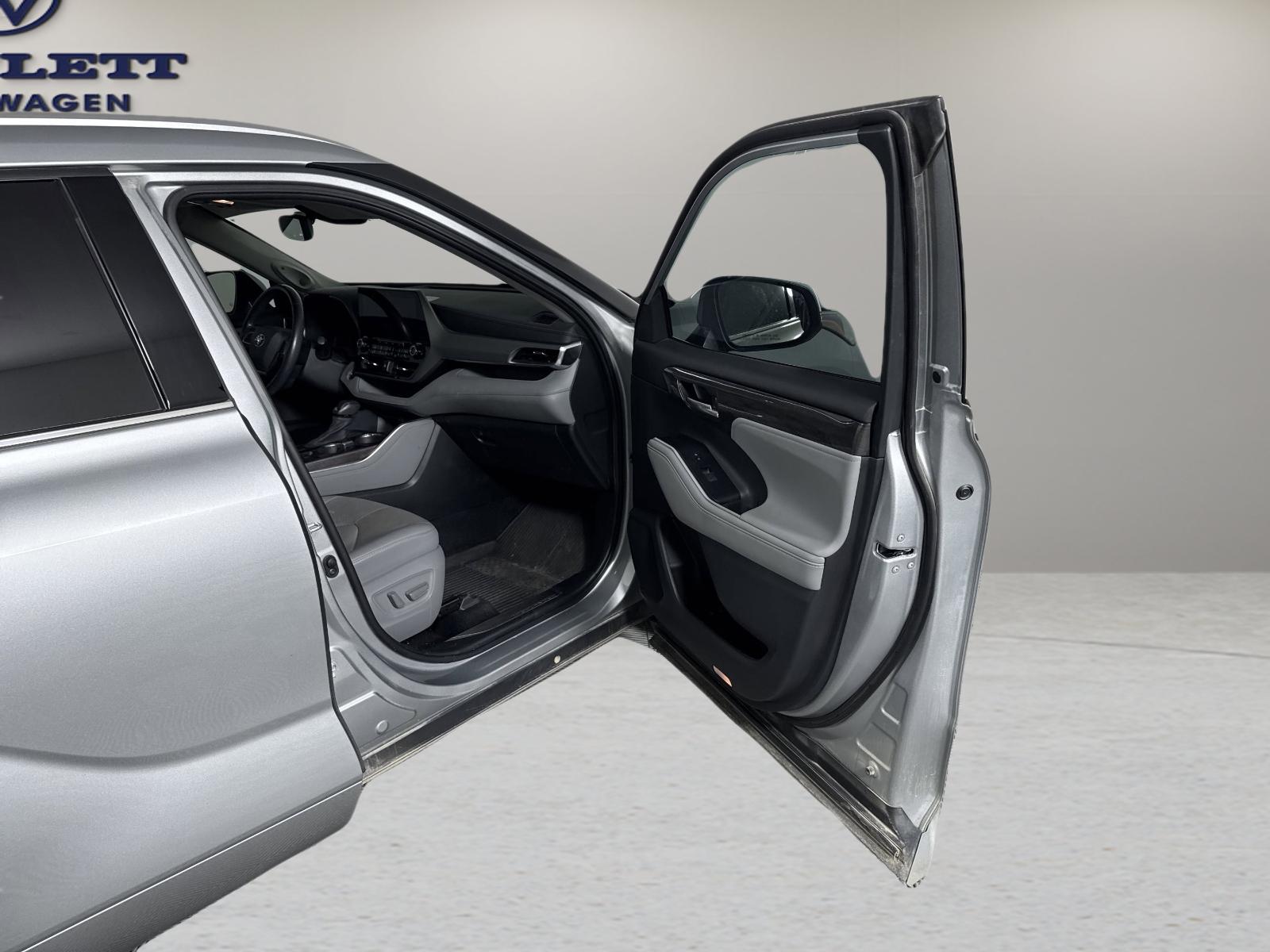 2021 Toyota Highlander Vehicle Photo in Georgetown, TX 78626