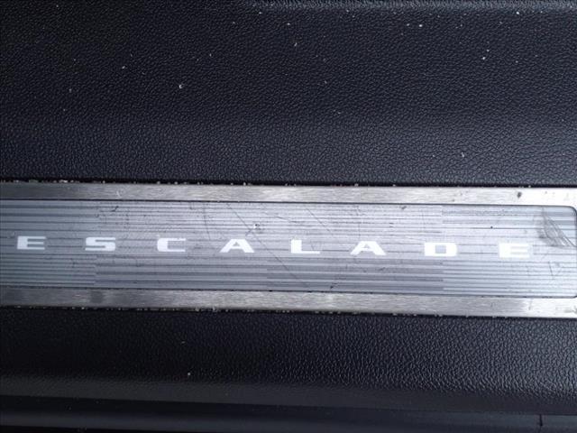 2023 Cadillac Escalade Vehicle Photo in SMITHTOWN, NY 11787-5023