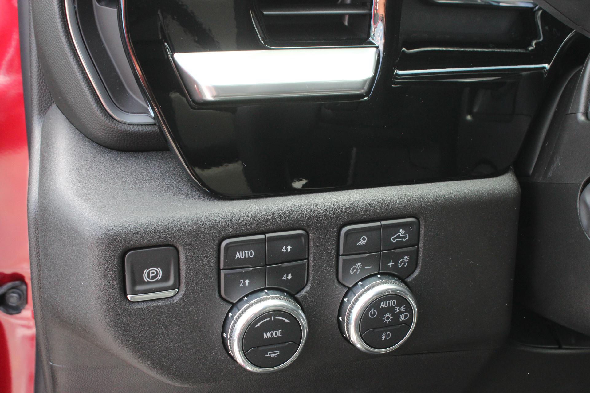 2025 GMC Sierra 1500 Vehicle Photo in AURORA, CO 80012-4011
