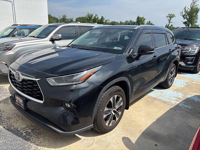 2021 Toyota Highlander Vehicle Photo in TREVOSE, PA 19053-4984