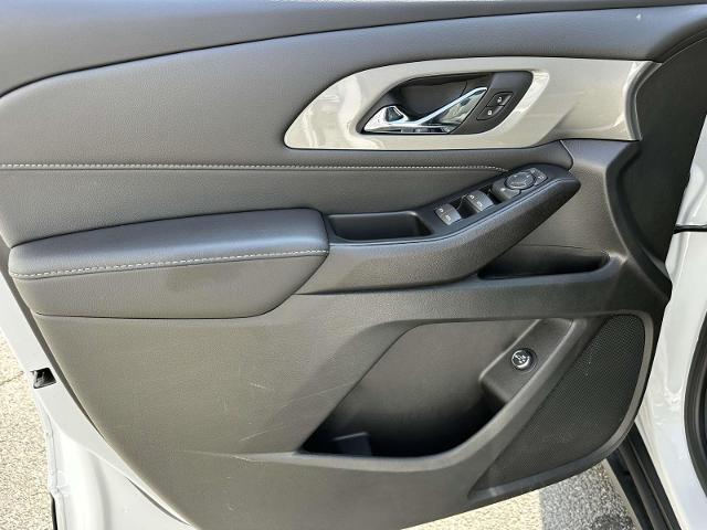 2023 Chevrolet Traverse Vehicle Photo in Roslyn, NY 11576