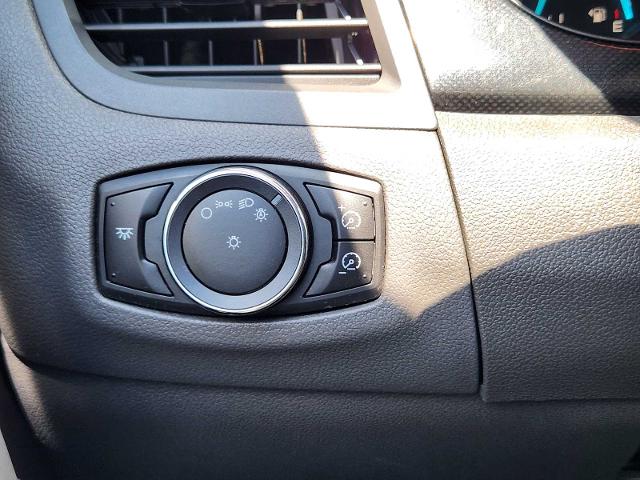 2013 Ford Edge Vehicle Photo in DENTON, TX 76210-9321