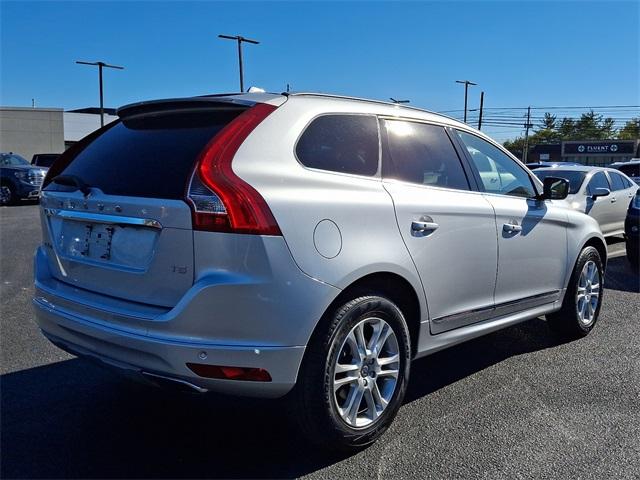 2016 Volvo XC60 Vehicle Photo in New Bloomfield, PA 17068
