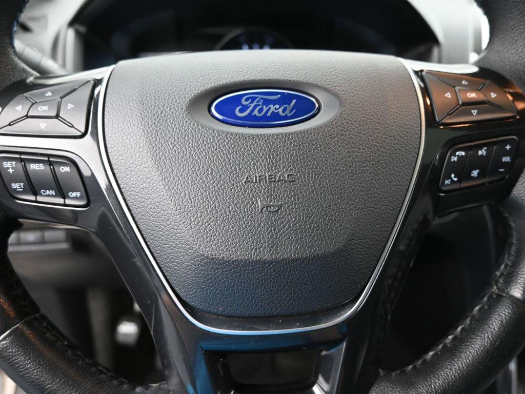 2017 Ford Explorer Vehicle Photo in Cedar Rapids, IA 52402