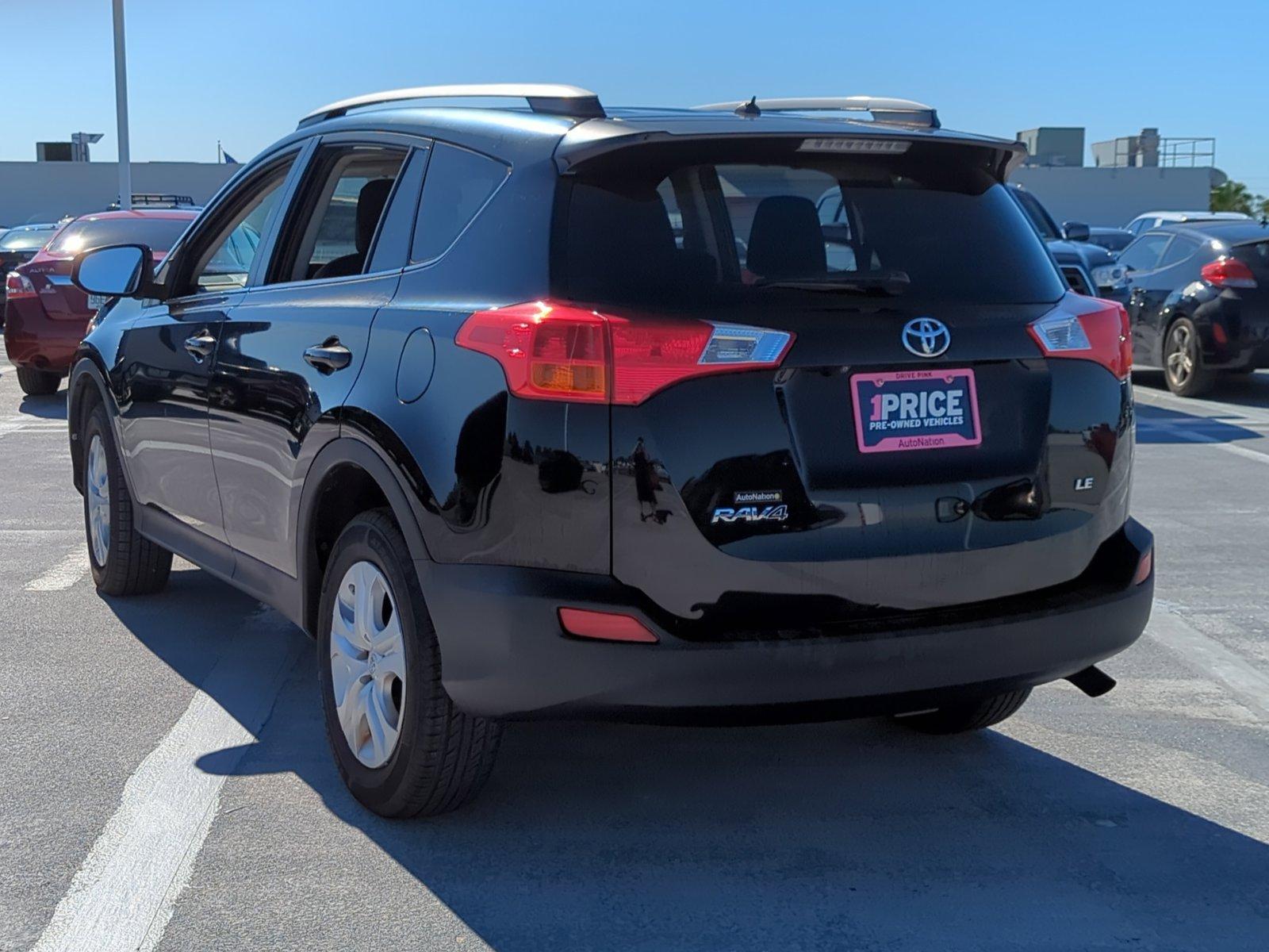 2013 Toyota RAV4 Vehicle Photo in Ft. Myers, FL 33907