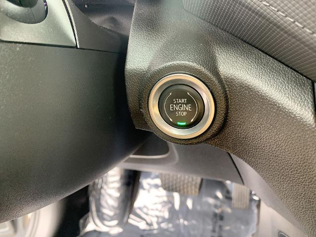 2022 Chevrolet Trailblazer Vehicle Photo in MOON TOWNSHIP, PA 15108-2571