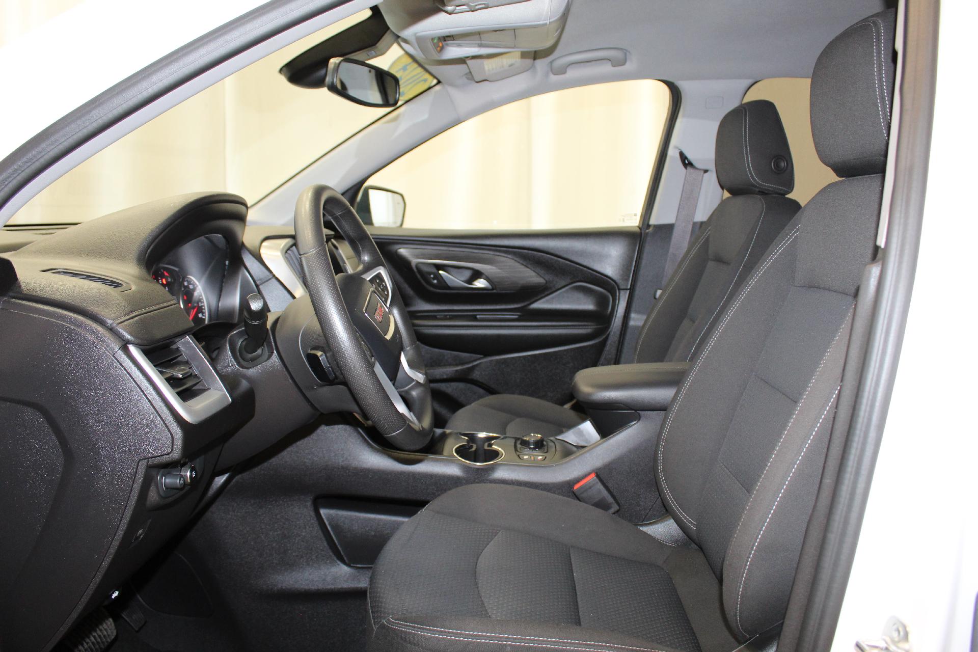 2024 GMC Terrain Vehicle Photo in NORTHAMPTON, MA 01060-1120