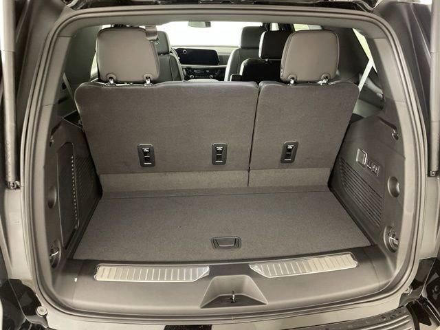 2025 Chevrolet Tahoe Vehicle Photo in PHOENIX, AZ 85014-3381