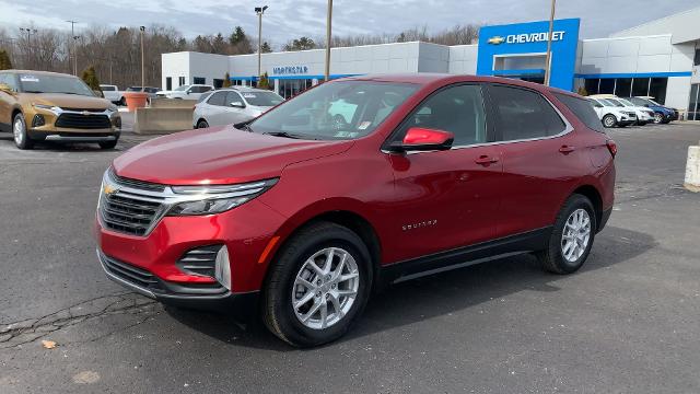 2022 Chevrolet Equinox Vehicle Photo in MOON TOWNSHIP, PA 15108-2571