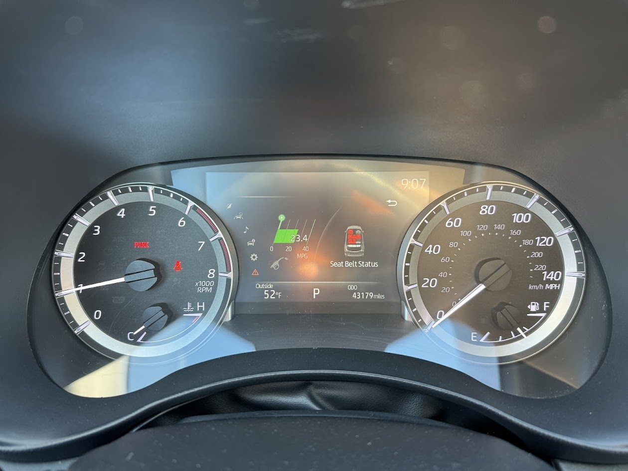 2023 Toyota Highlander Vehicle Photo in BOONVILLE, IN 47601-9633
