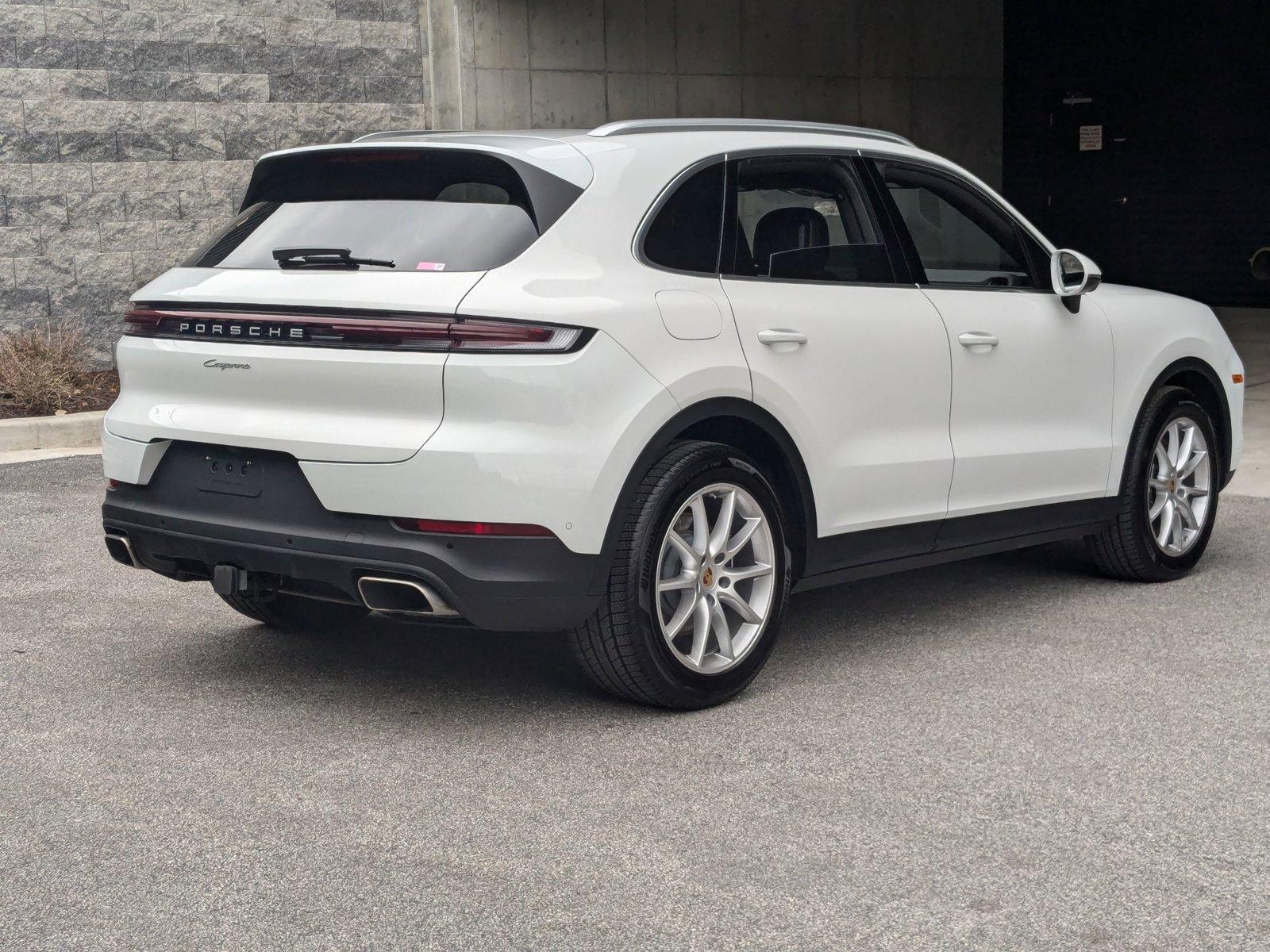 2024 Porsche Cayenne Vehicle Photo in Towson, MD 21204