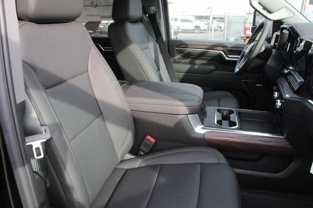 2025 GMC Sierra 2500 HD Vehicle Photo in AURORA, CO 80012-4011