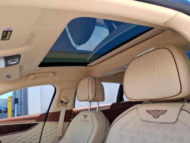 2022 Bentley Flying Spur Vehicle Photo in TAMPA, FL 33612-3404