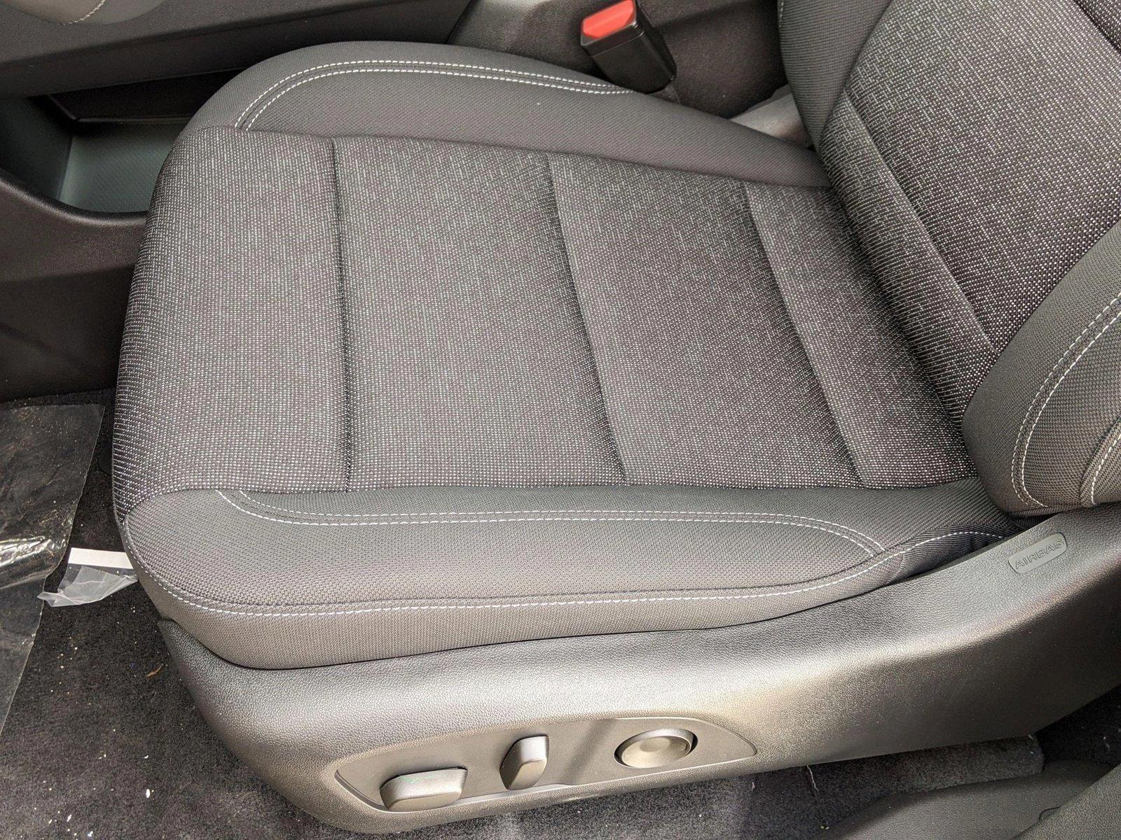 2025 Chevrolet Traverse Vehicle Photo in TIMONIUM, MD 21093-2300