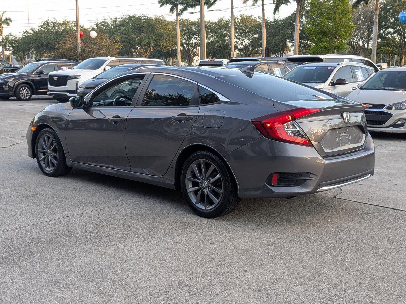 2019 Honda Civic Sedan Vehicle Photo in PEMBROKE PINES, FL 33024-6534