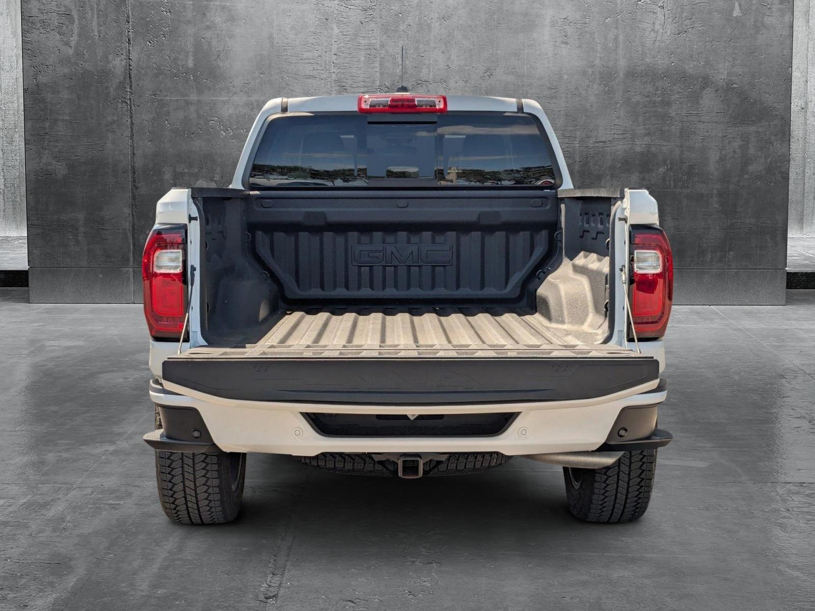 2024 GMC Canyon Vehicle Photo in St. Petersburg, FL 33713