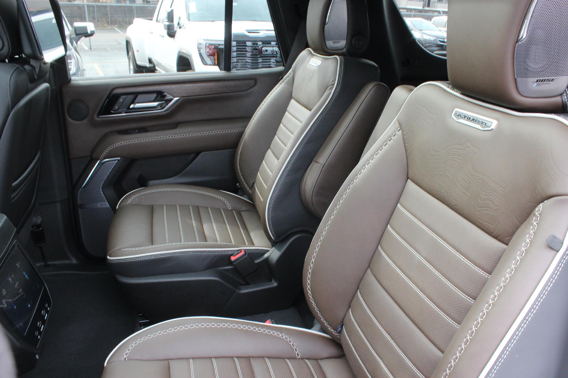 2025 GMC Yukon Vehicle Photo in AURORA, CO 80012-4011