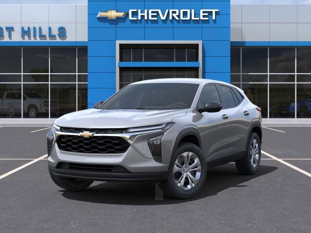 2025 Chevrolet Trax Vehicle Photo in Roslyn, NY 11576