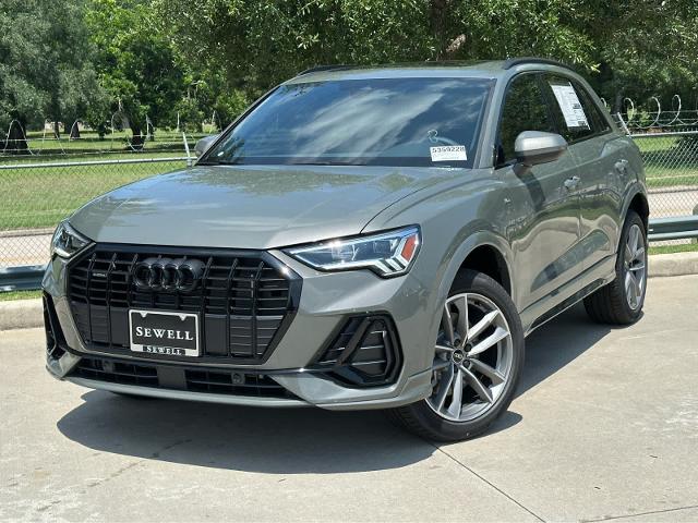 2025 Audi Q3 Vehicle Photo in HOUSTON, TX 77090