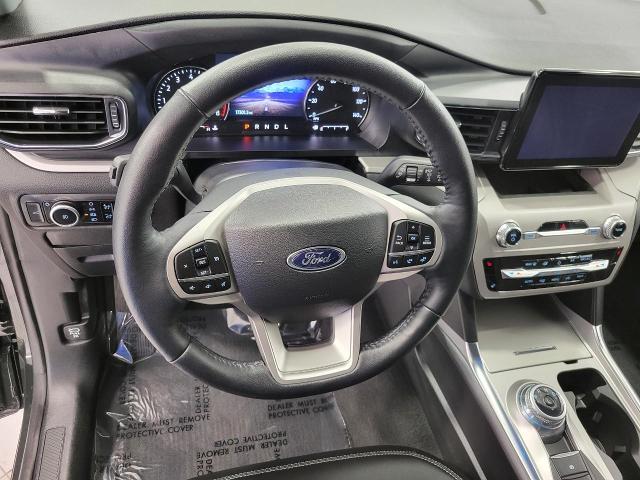 2023 Ford Explorer Vehicle Photo in Oshkosh, WI 54901