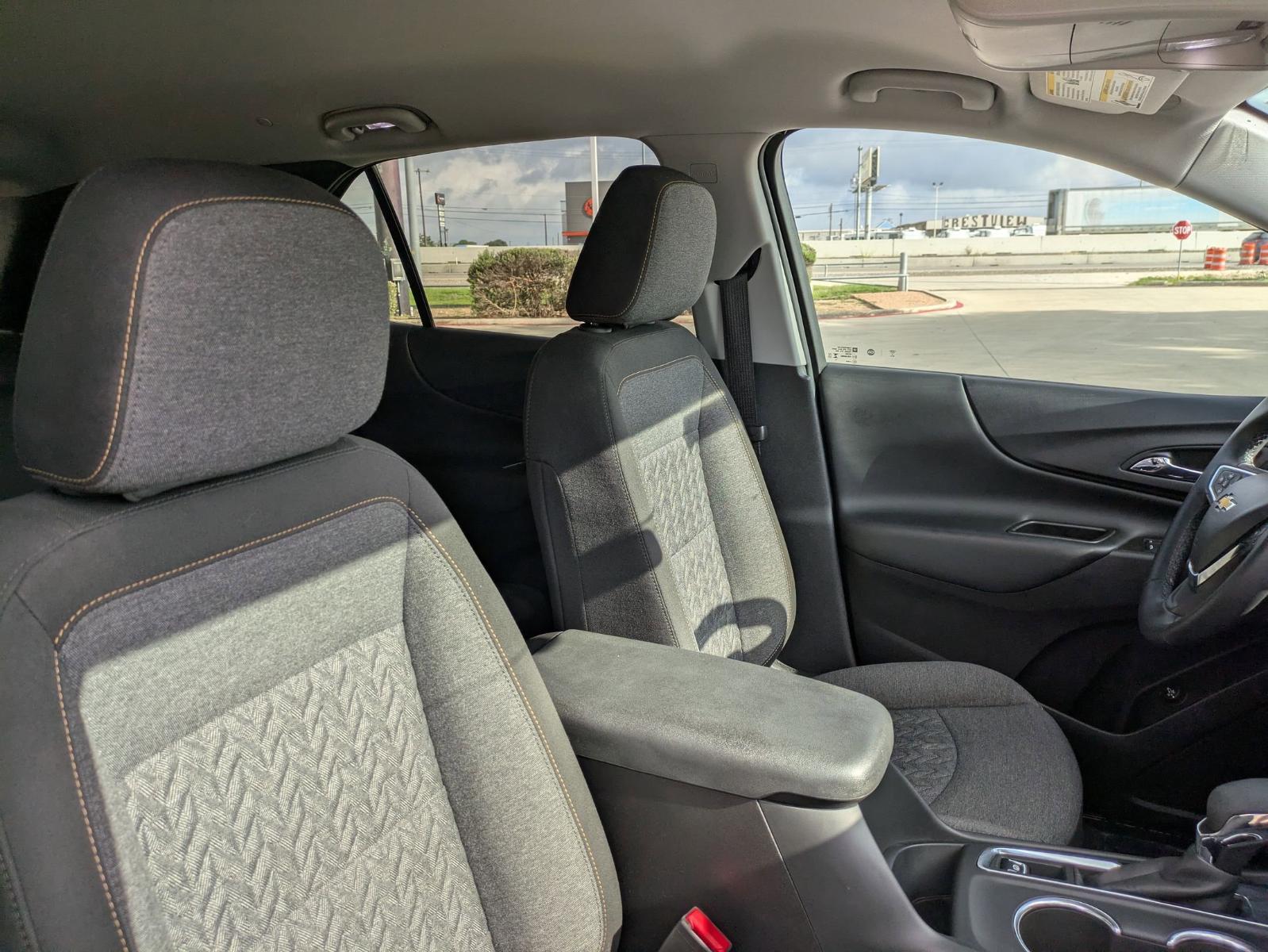 2024 Chevrolet Equinox Vehicle Photo in SELMA, TX 78154-1460