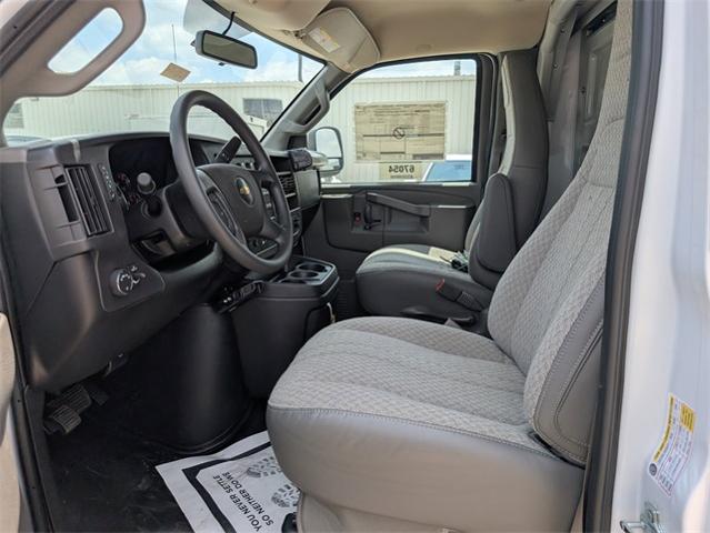 2024 Chevrolet Express Commercial Cutaway Vehicle Photo in ENGLEWOOD, CO 80113-6708