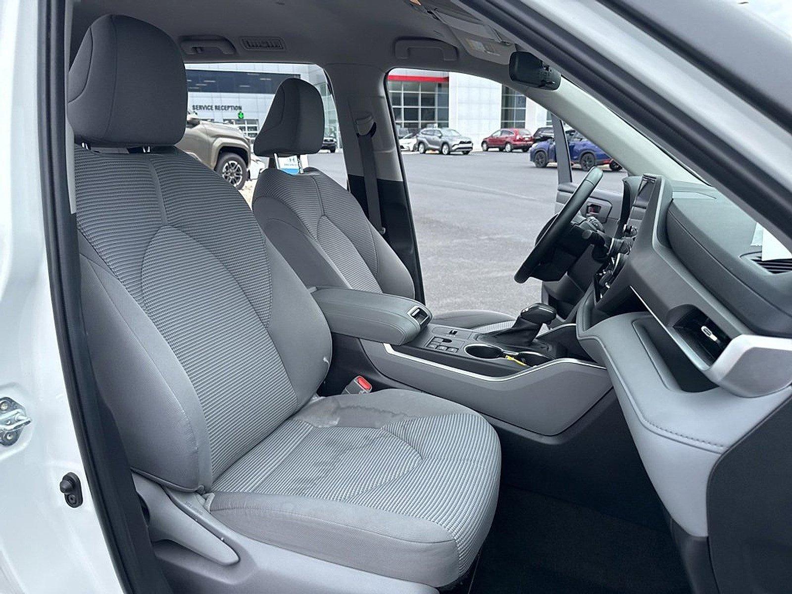 2023 Toyota Highlander Vehicle Photo in Harrisburg, PA 17111