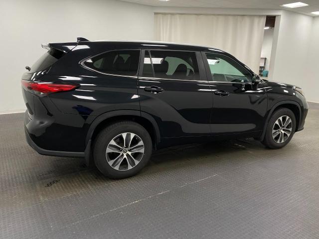 2023 Toyota Highlander Vehicle Photo in Appleton, WI 54913