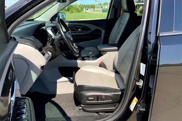2024 GMC Terrain Vehicle Photo in TOPEKA, KS 66609-0000