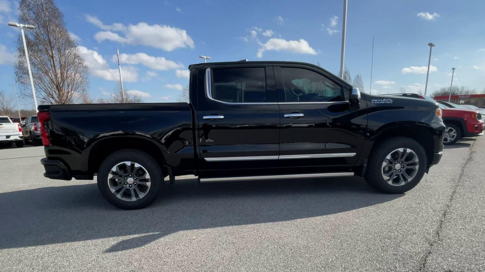 2025 Chevrolet Silverado 1500 Vehicle Photo in BENTONVILLE, AR 72712-4322