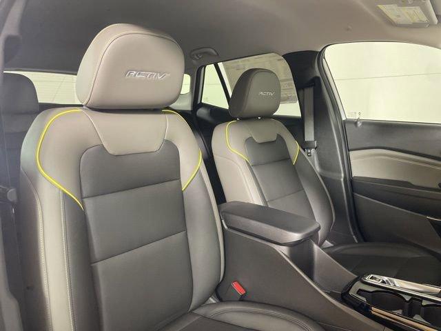 2025 Chevrolet Trax Vehicle Photo in PHOENIX, AZ 85014-3381