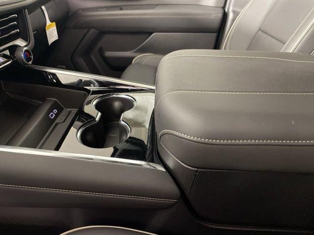 2025 Chevrolet Tahoe Vehicle Photo in PHOENIX, AZ 85014-3381