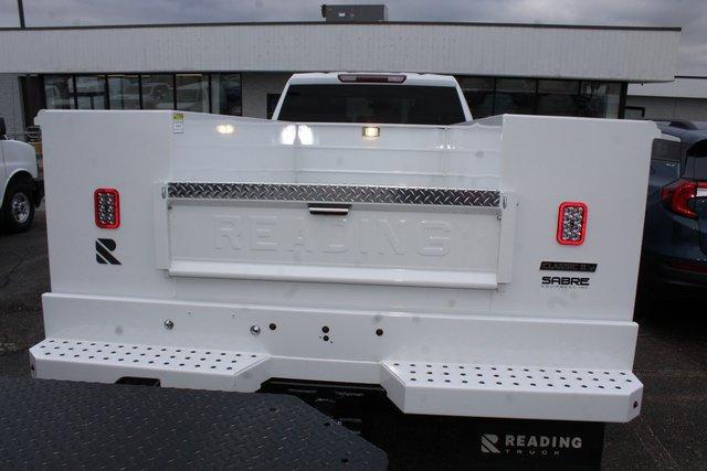 2024 Chevrolet Silverado 3500 HD Chassis Cab Vehicle Photo in SAINT CLAIRSVILLE, OH 43950-8512