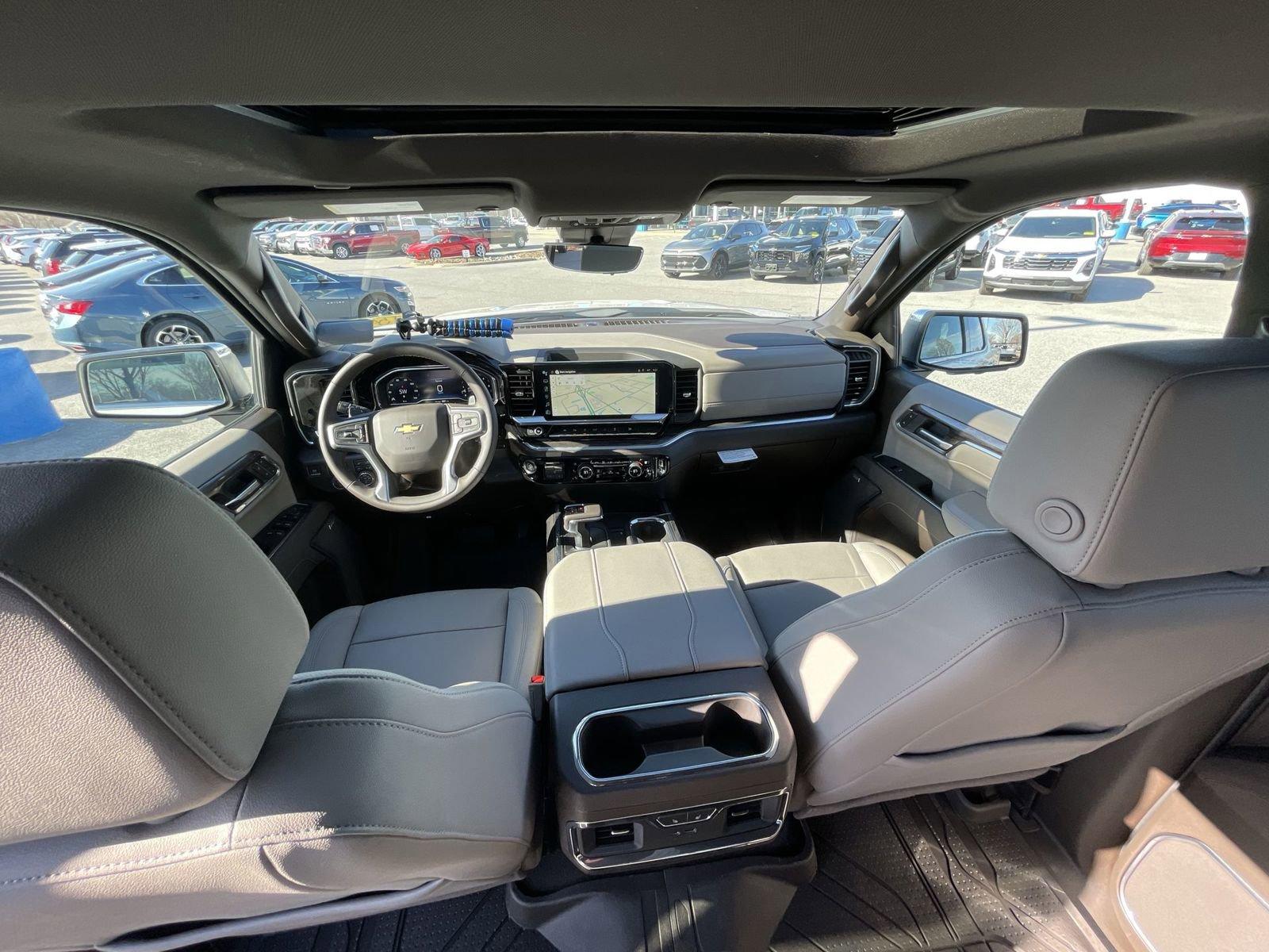 2025 Chevrolet Silverado 1500 Vehicle Photo in BENTONVILLE, AR 72712-4322